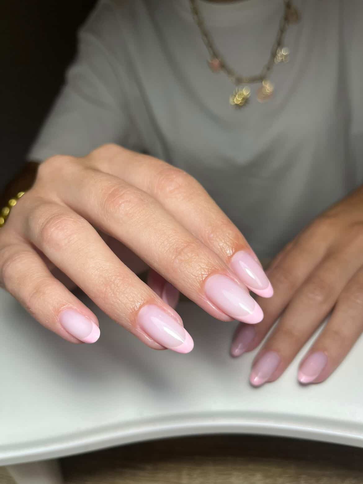 pose-vernis-gel-prothesiste-ongulaire-nay-hemera-studio (10)