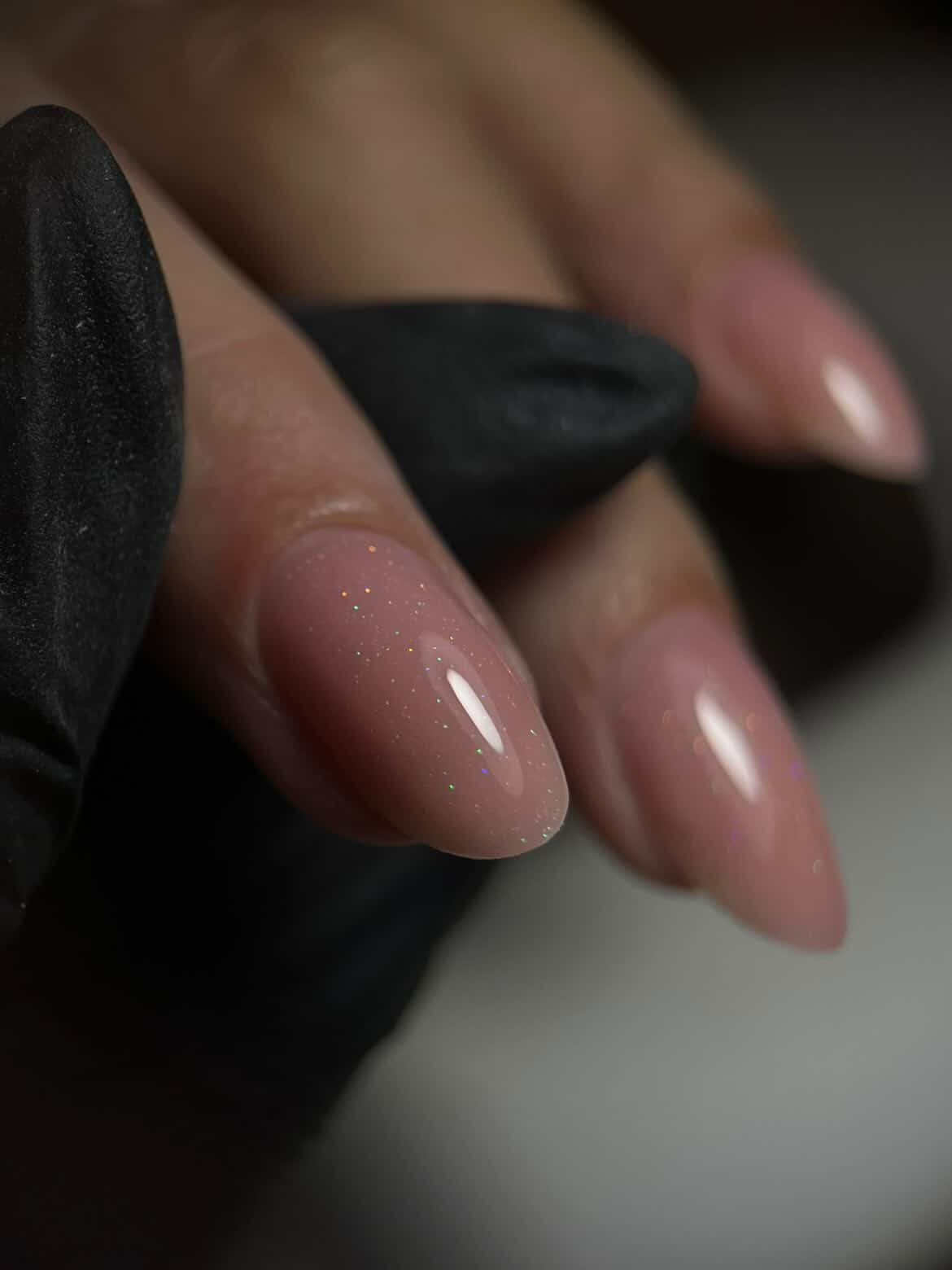 pose-vernis-gel-prothesiste-ongulaire-nay-hemera-studio (8)